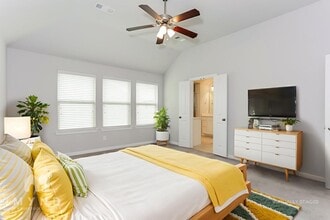 120 Knight of Realm Blvd in Lewisville, TX - Building Photo - Building Photo