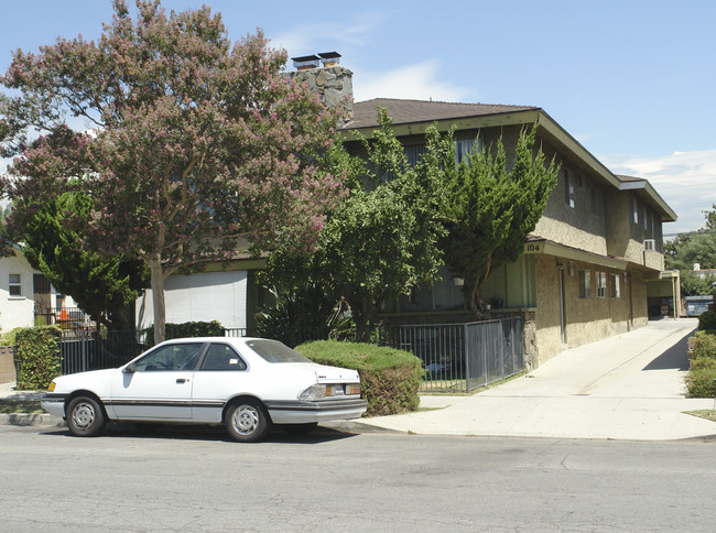 104 N Valencia St in Alhambra, CA - Building Photo - Building Photo