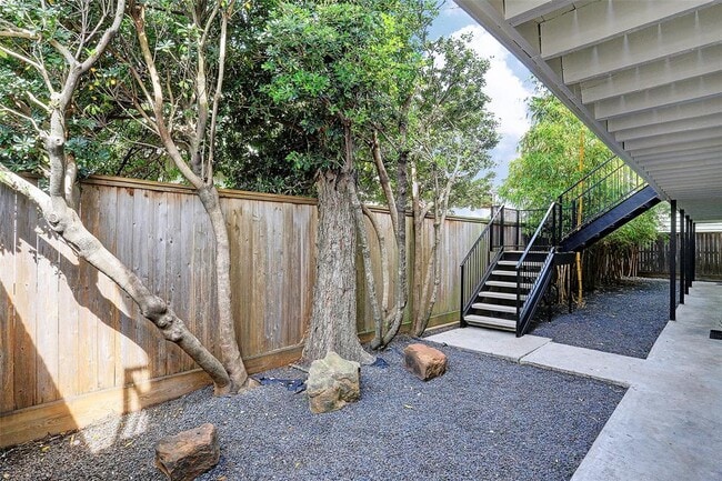 1222 Welch St photo'