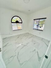 15564 SW 12th Terrace in Miami, FL - Building Photo - Building Photo