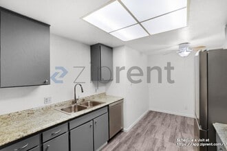 1800 U St in Sacramento, CA - Building Photo - Building Photo