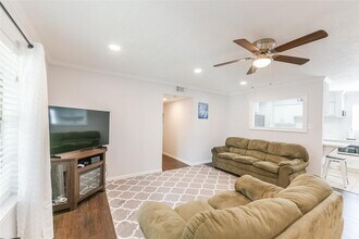 3535 E NASA Pkwy-Unit -56 in Seabrook, TX - Building Photo - Building Photo