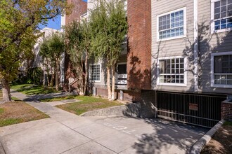 522 N Jackson St in Glendale, CA - Building Photo - Building Photo