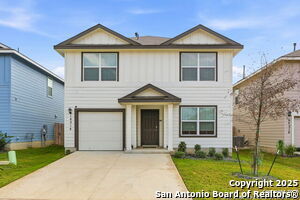 14214 Navidad Pike in San Antonio, TX - Building Photo