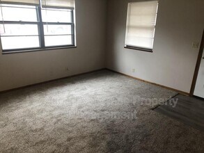 1112 Pennsylvania St in Lawrence, KS - Building Photo - Building Photo