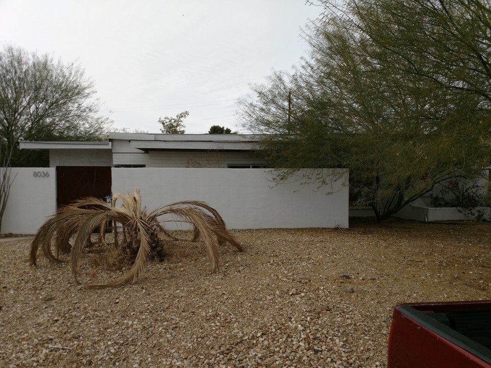 8036 N 11th Pl in Phoenix, AZ - Building Photo