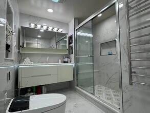 247 Union St in Weymouth, MA - Foto de edificio - Building Photo