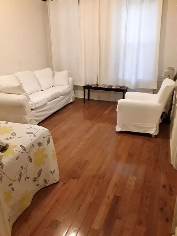 676 St Nicholas Ave in New York, NY - Foto de edificio - Building Photo