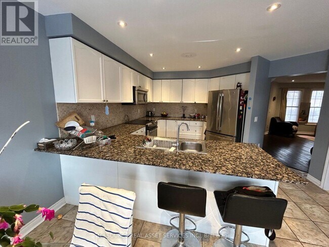 5579 Creditrise Pl in Mississauga, ON - Building Photo - Building Photo