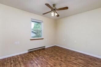 8 Wallingford Dr in Platte City, MO - Building Photo - Building Photo