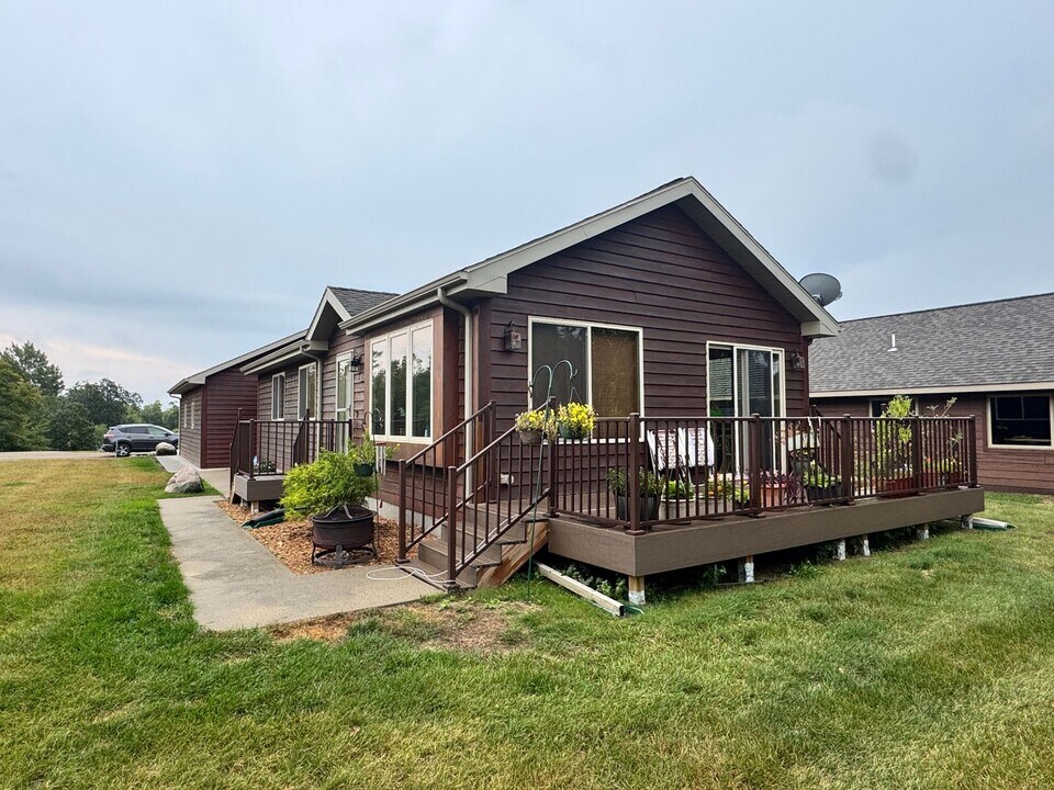 16693 Hightop Way in Cass Lake, MN - Building Photo