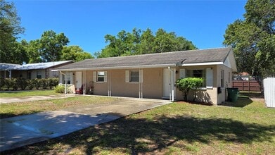 5347 Satsuma Dr in Zephyrhills, FL - Building Photo - Building Photo