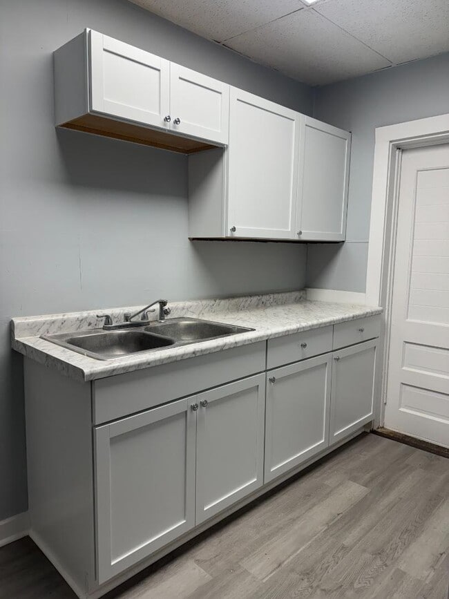 6682 E Becht Rd in Coloma, MI - Building Photo - Building Photo