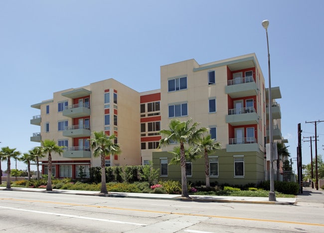 Long Beach Senior Housing in Long Beach, CA - Building Photo - Building Photo