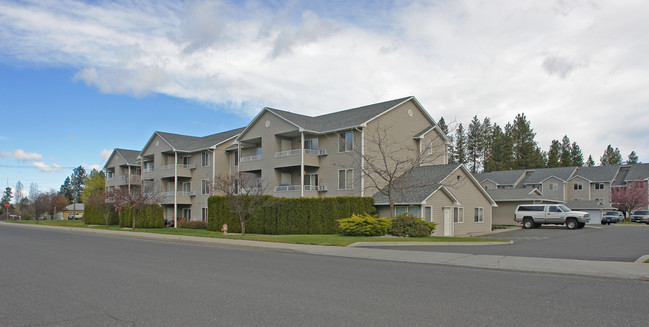 Ashton Apartments in Spokane, WA - Foto de edificio - Building Photo