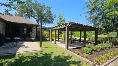 92 Mozart Ln in Freeport, FL - Building Photo - Building Photo