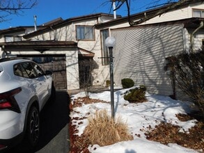 729 Hewitt Ln in New Windsor, NY - Building Photo - Building Photo