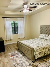 10450 Wellington Parc Dr in Wellington, FL - Building Photo - Building Photo