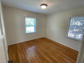 808 N Valley St in Burbank, CA - Building Photo - Building Photo