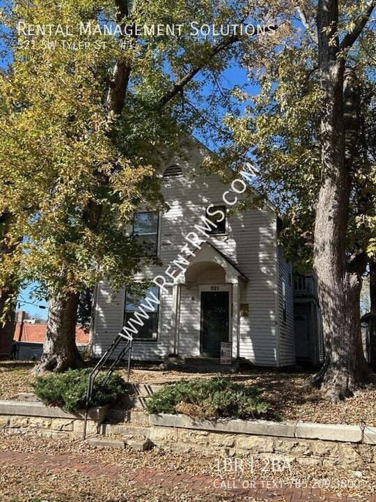 521 SW Tyler St in Topeka, KS - Foto de edificio