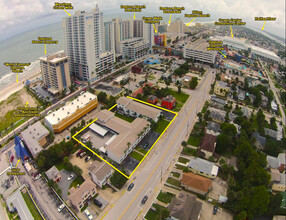 Beachside Apartments in Daytona Beach, FL - Foto de edificio - Building Photo