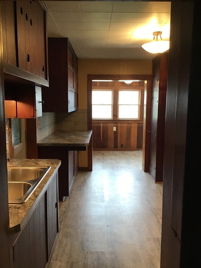 1313 W Nichols St in Springfield, MO - Building Photo - Building Photo