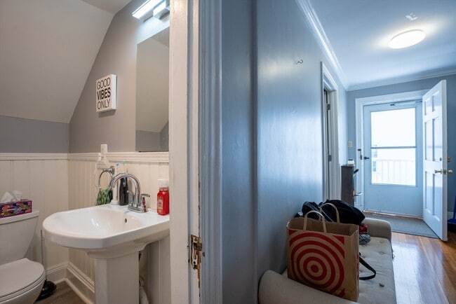 40 Newcastle Rd in Boston, MA - Building Photo - Building Photo