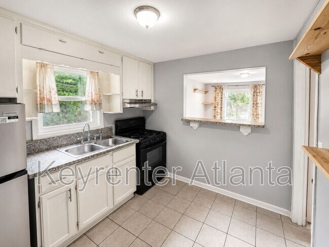 property at 1155 United Ave SE