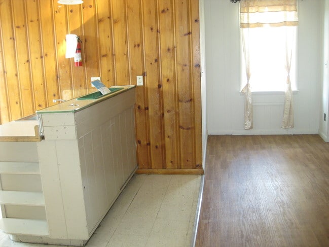 901 White St, Unit 1 in Dubuque, IA - Building Photo - Building Photo