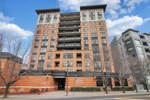 610 Newark St. in Hoboken, NJ - Building Photo