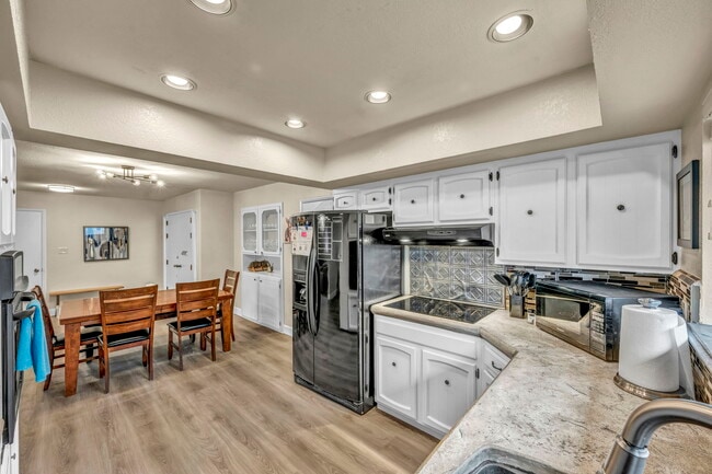 1490 Foster Dr in Reno, NV - Building Photo - Building Photo