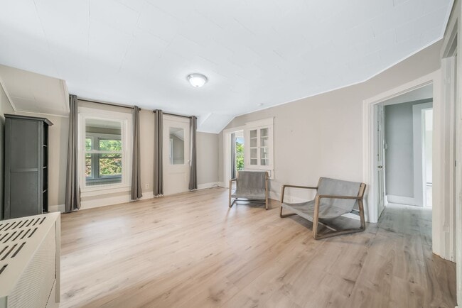 property at 734 Franklin St