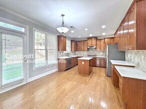 1731 Holcomb Lake Rd in Marietta, GA - Building Photo - Building Photo