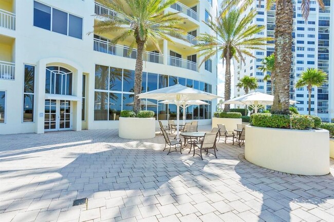 1200 Gulf Blvd in Clearwater, FL - Foto de edificio - Building Photo