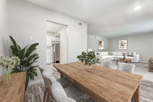 Northwood Heights Apartments in Dallas, TX - Foto de edificio - Building Photo