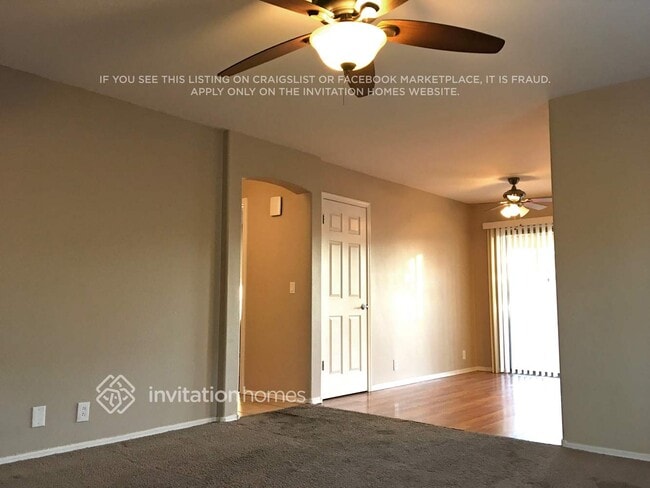 15709 W Smokey Dr in Surprise, AZ - Building Photo - Building Photo
