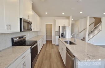 1537 Harper Lndg Blvd in Stanley, NC - Building Photo - Building Photo
