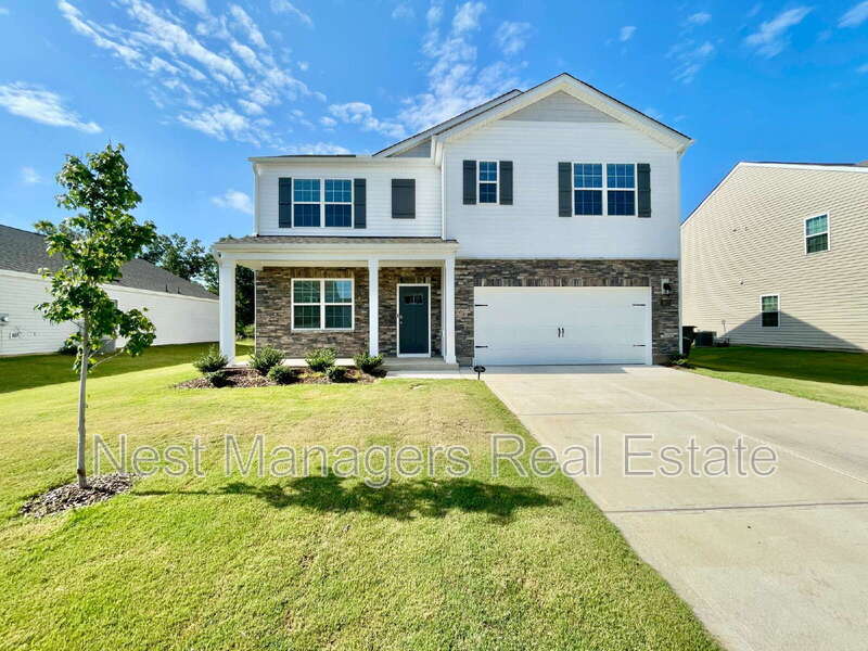5623 Tantobie Rd in Fayetteville, NC - Building Photo