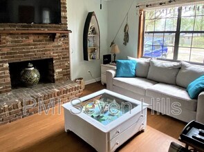 18828 Star Hill Ln in Tallahassee, FL - Foto de edificio - Building Photo