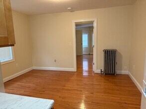 483 Newport Ave in Quincy, MA - Building Photo - Building Photo