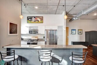 411 NW 1st Ave in Fort Lauderdale, FL - Building Photo - Building Photo