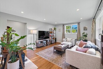 422 Eisner St in Silver Spring, MD - Building Photo - Building Photo