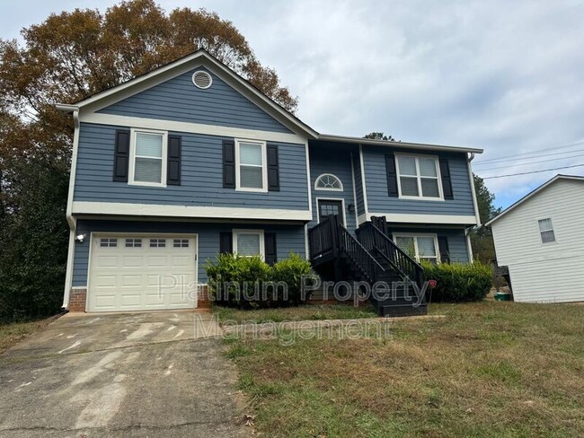 2684 Knollberry Ln in Decatur, GA - Foto de edificio - Building Photo