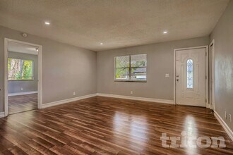 1103 Willow Ave in Sanford, FL - Building Photo - Building Photo