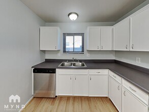 4004 Chinchilla Ave in Las Vegas, NV - Building Photo - Building Photo