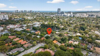 3231 Salzedo St in Coral Gables, FL - Foto de edificio - Building Photo