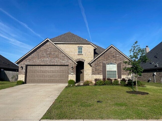property at 140 Cullom Dr