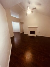 8811 Cold Lake Dr in Houston, TX - Building Photo - Building Photo