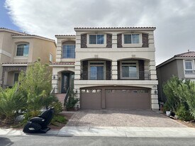 8125 Crimson Creek Ct in Las Vegas, NV - Building Photo