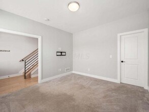 1187 Cromartie Ln in Columbus, OH - Foto de edificio - Building Photo